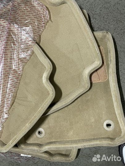 Автомобильные коврики lexus