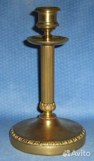 Антикварный бронзовый подсвечник