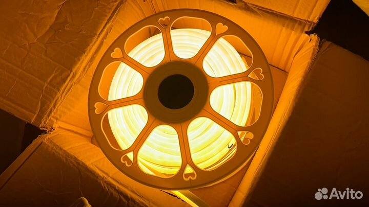 Гибкая неоновая лента