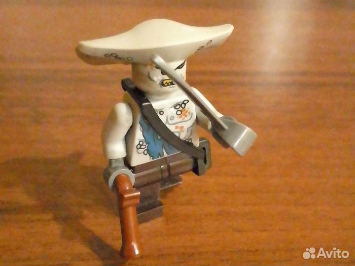 Lego минифигурка Маркус - проклятый пират