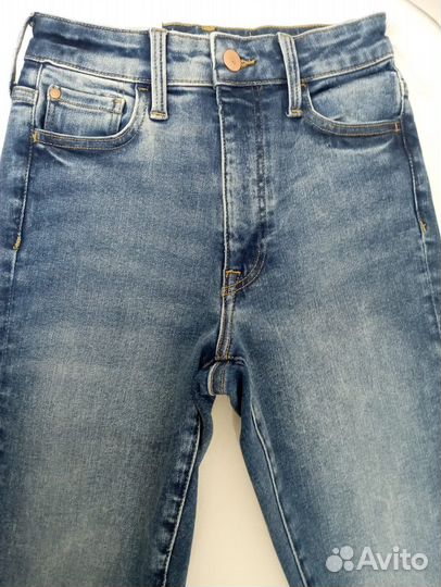 Джинсы 