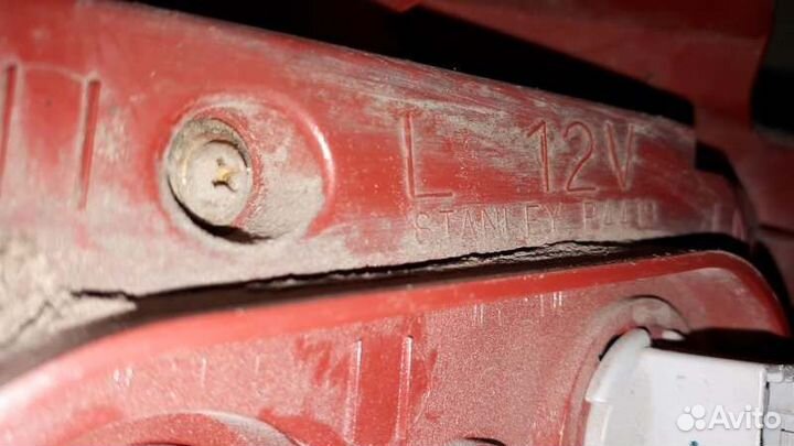 Фонарь задний левый Mazda Demio DBA-DY3W