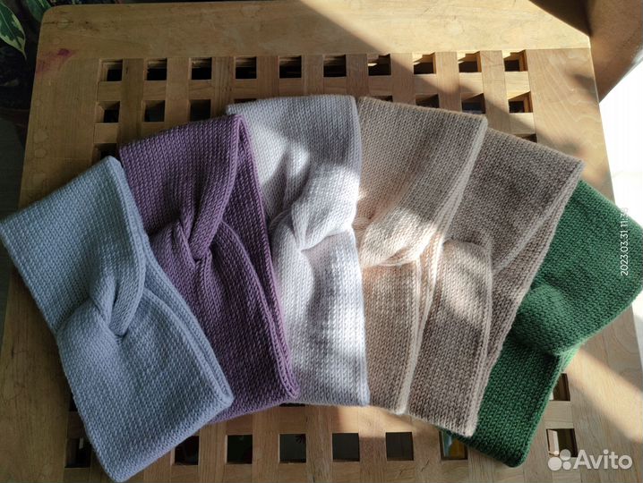 Повязка на голову вязаная