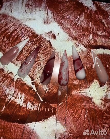 Модель на маникюр