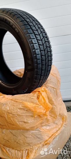 Sailun Ice Blazer Arctic SUV 235/60 R18 107T