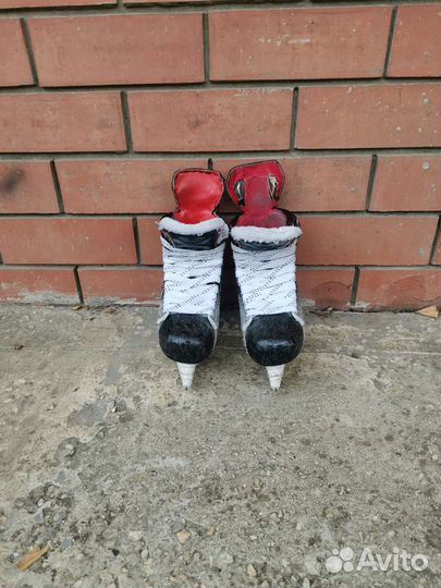 Хоккейные Коньки Bauer Vapor 1X, размер JR 3.5D