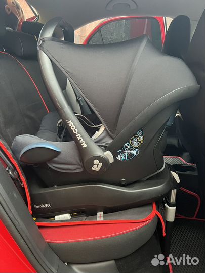 Автокресло/автолюлька Maxi-Cosi CabrioFix+база