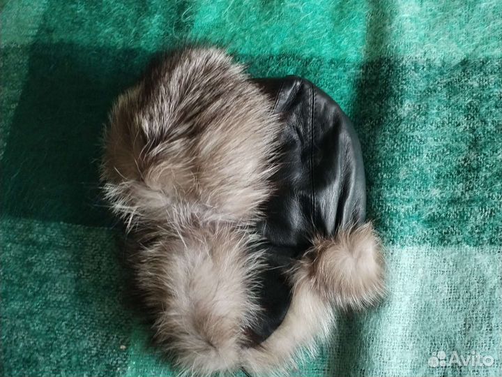 Шапка зимняя унисекс. Натуральный мех и кожа