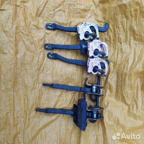 Bmw e39 ограничитель двери