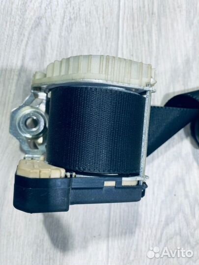 Ремень безопасности передний правый Ford Focus