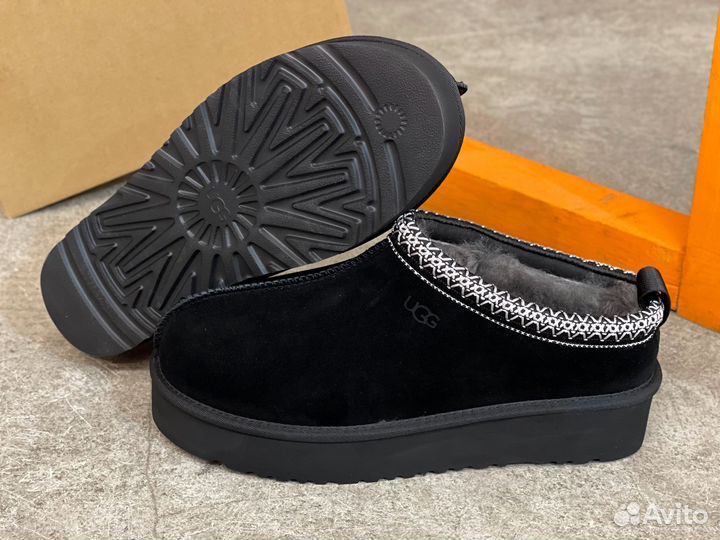 UGG Tazz Platform Black