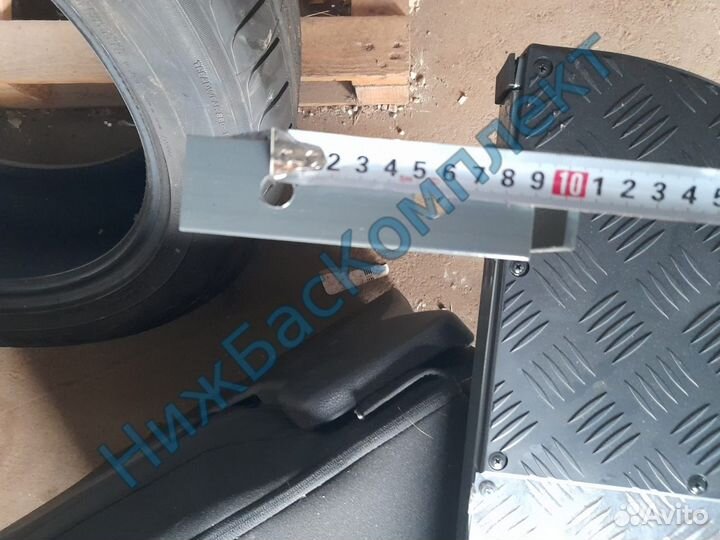 Боковая подножка на Мерседес Спринтер Крафтер