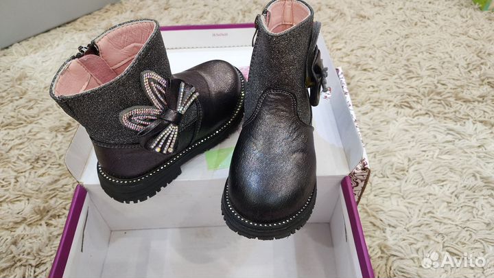 Ботинки для девочки