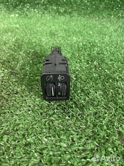 Кнопка корректора фар Skoda Octavia a4 tour