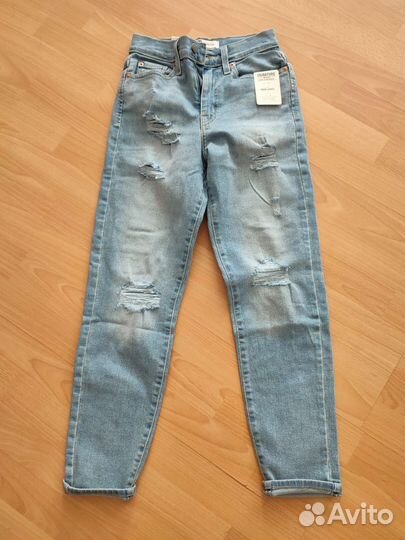 Джинсы levis mom