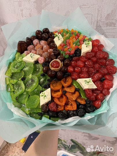 Букеты из сухофруктов и орехов