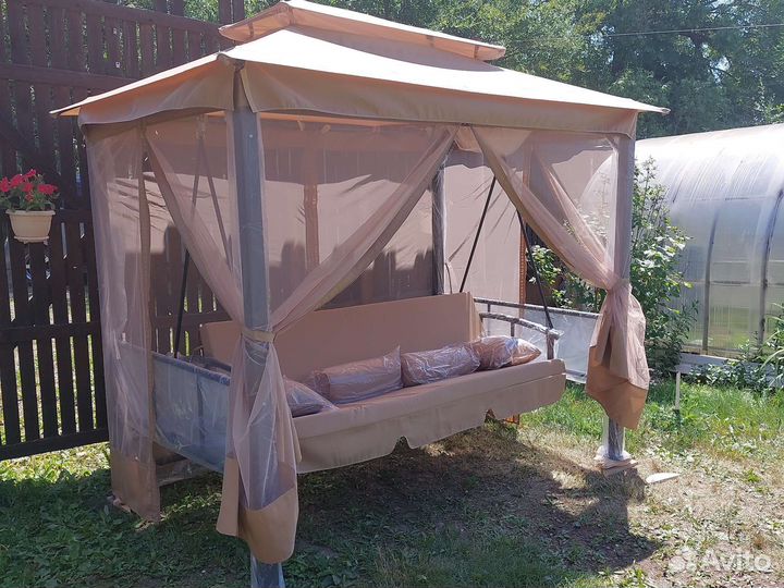 Садовые качели новые