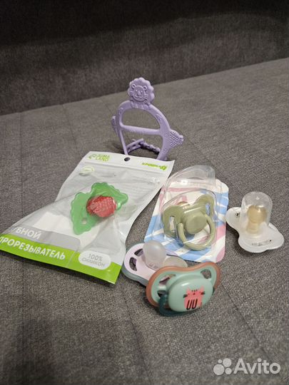 Пустышки Avent, прорезыватель