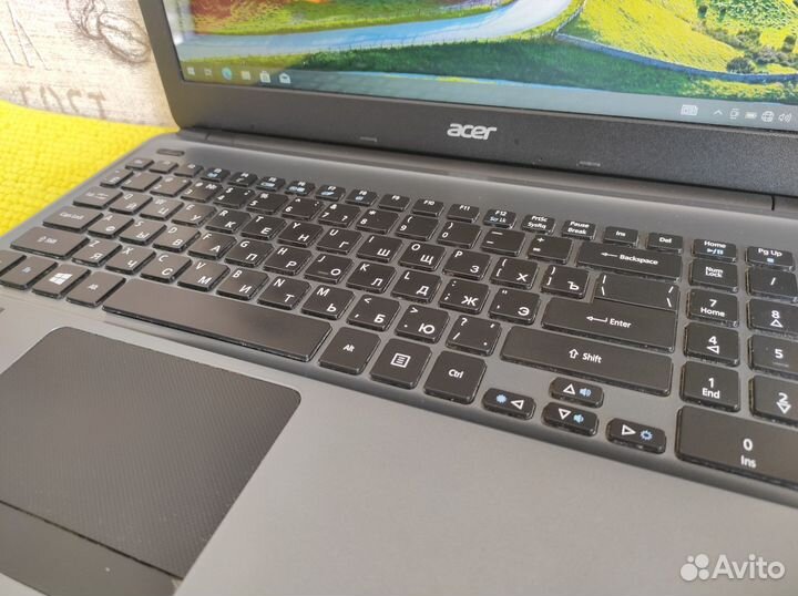 Ноутбук Acer Core i7-4500U + AMD 8750M + 8Gb + SSD