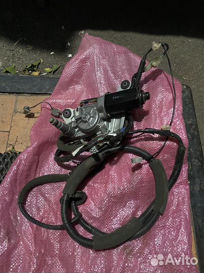 Моторчик стеклоочистителя заднего стекла Honda