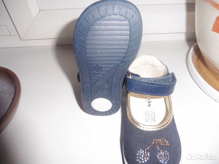 Детские туфли