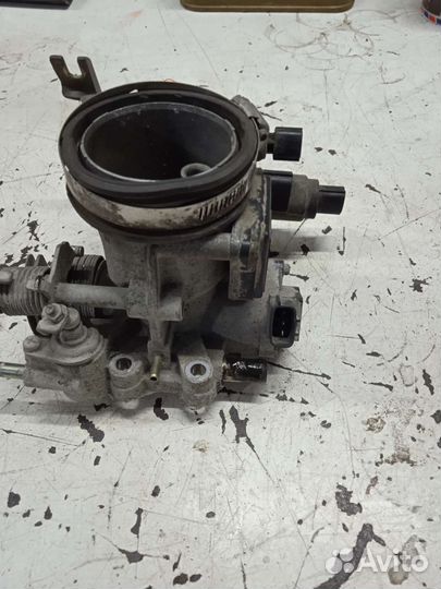 Дроссельная заслонка с дмрв Nissan Sunny Ниссан