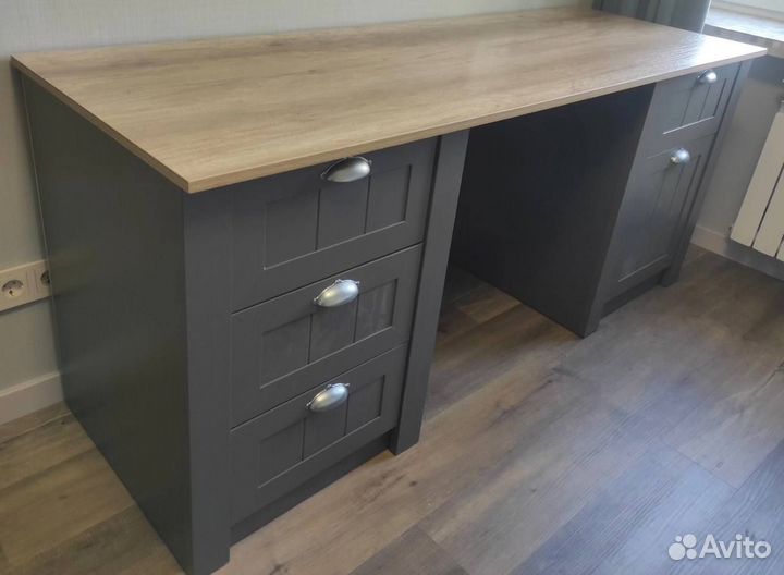 Стол письменный