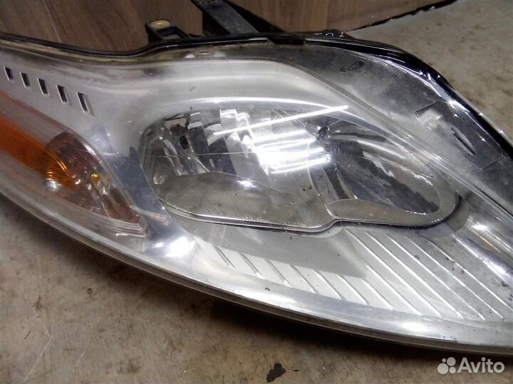Фара правая от Ford Mondeo IV 2007-2015