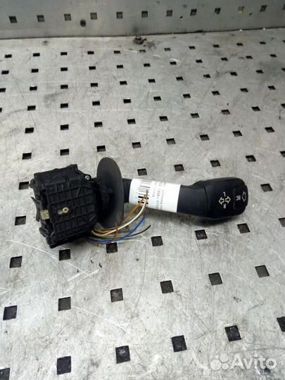 Переключатель поворотов подрулевой BMW 5-Series/M5