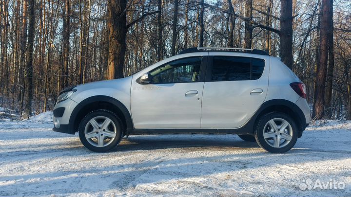 Renault Sandero Stepway 1.6 МТ, 2015, 222 000 км