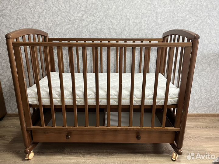 Кроватка детская Ганделян Дашенька с матрасом