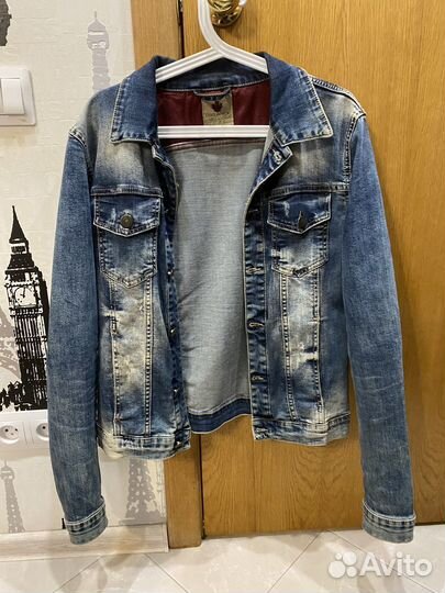Джинсовая куртка