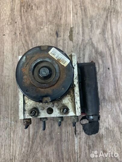 Блок abs Opel Zafira B минивэн Z16XEP 2006