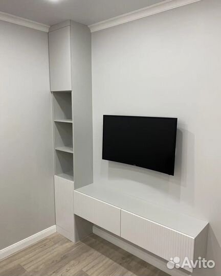 Шкаф распашной