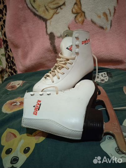 Коньки фигурные 31 размер