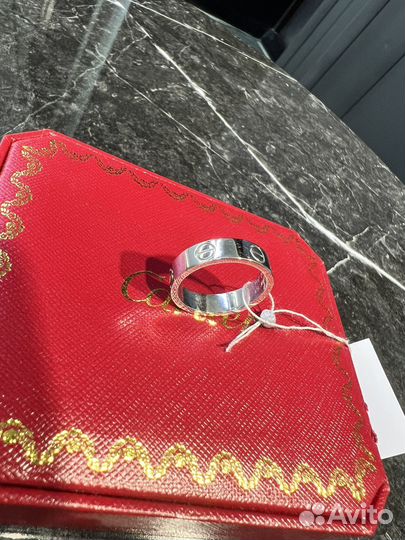Золотое кольцо cartier