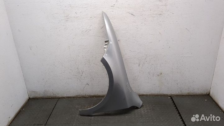 Крыло Skoda SuperB, 2011