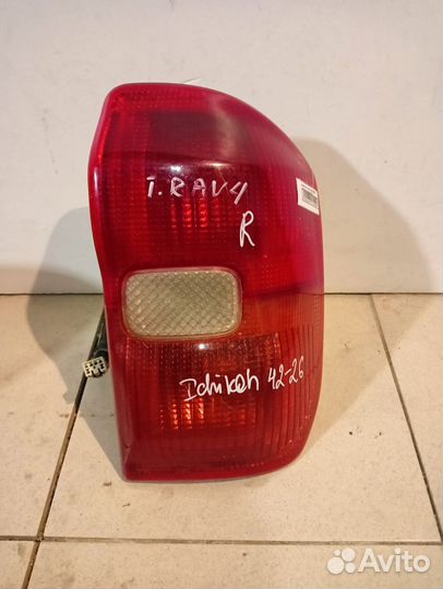 Фонарь toyota rav 4 ichikoh 4226