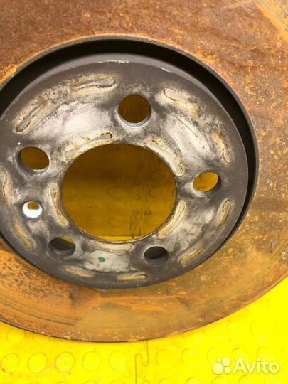 Диск тормозной передний Volkswagen Polo CK