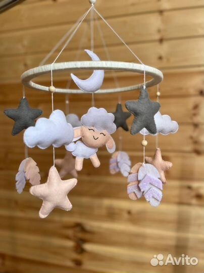 Мобиль в детскую кроватку