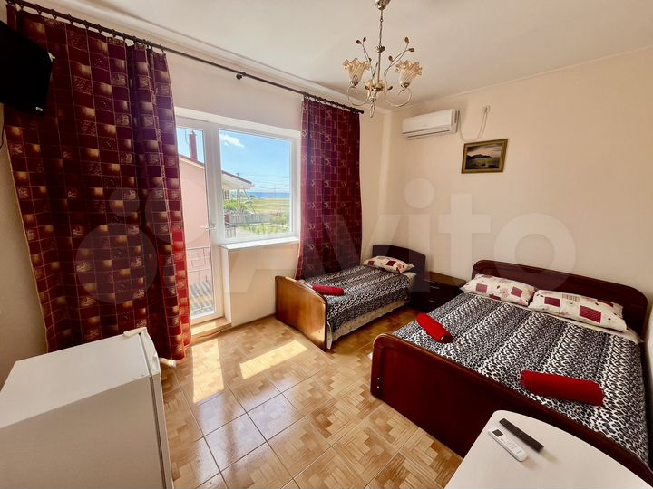 Комната 25 м² в > 9-к., 2/2 эт.