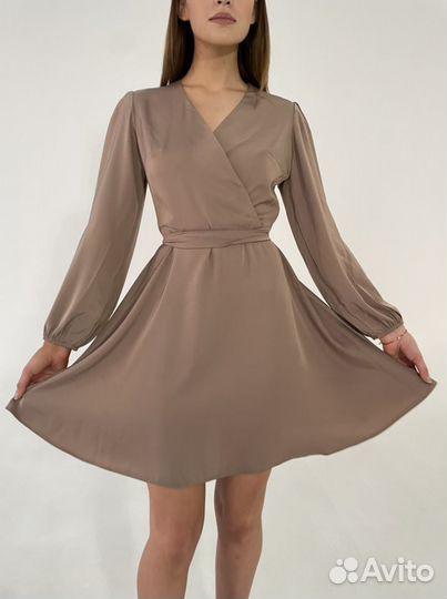 Платье бежевое