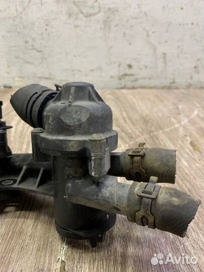 Корпус термостата Volkswagen Golf 5 BLF 2007