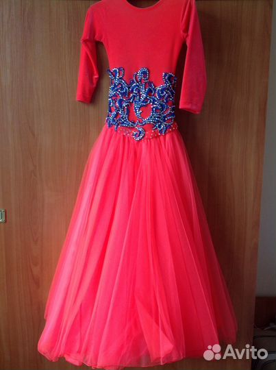 Нарядное платье для прекрасной принцессы