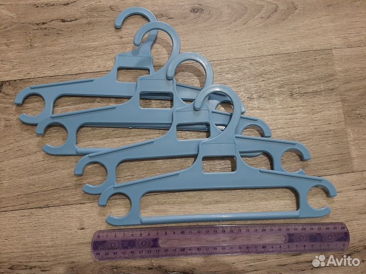 Вешалки плечики детские разные