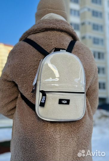 Рюкзак ugg с мехом и молочные варежки