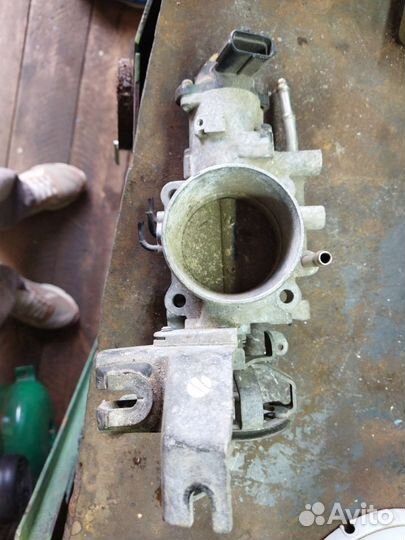 Дроссельная заслонка toyota