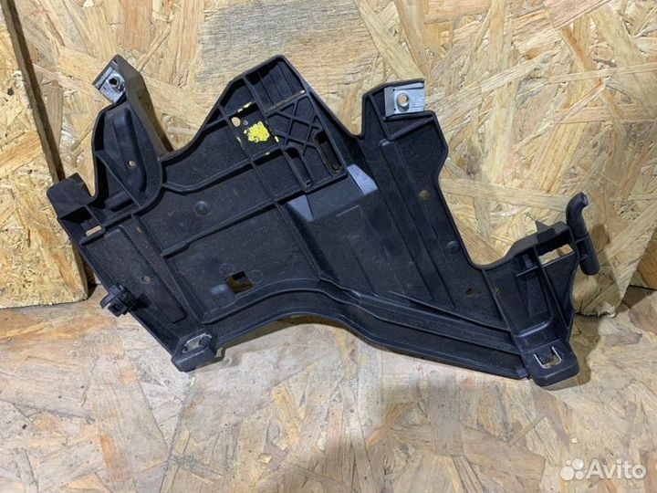 Площадка под фару Audi A4 B8 2007-2011