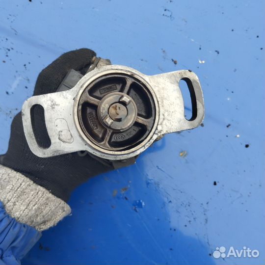 Трамблер nissan primera p 10 GA16