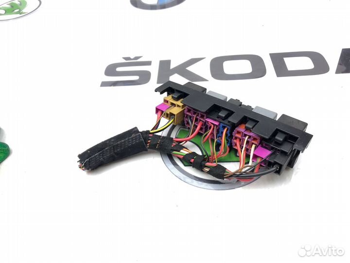 Блок реле Skoda Octavia A5 (1Z) 1.8 cdab 2009